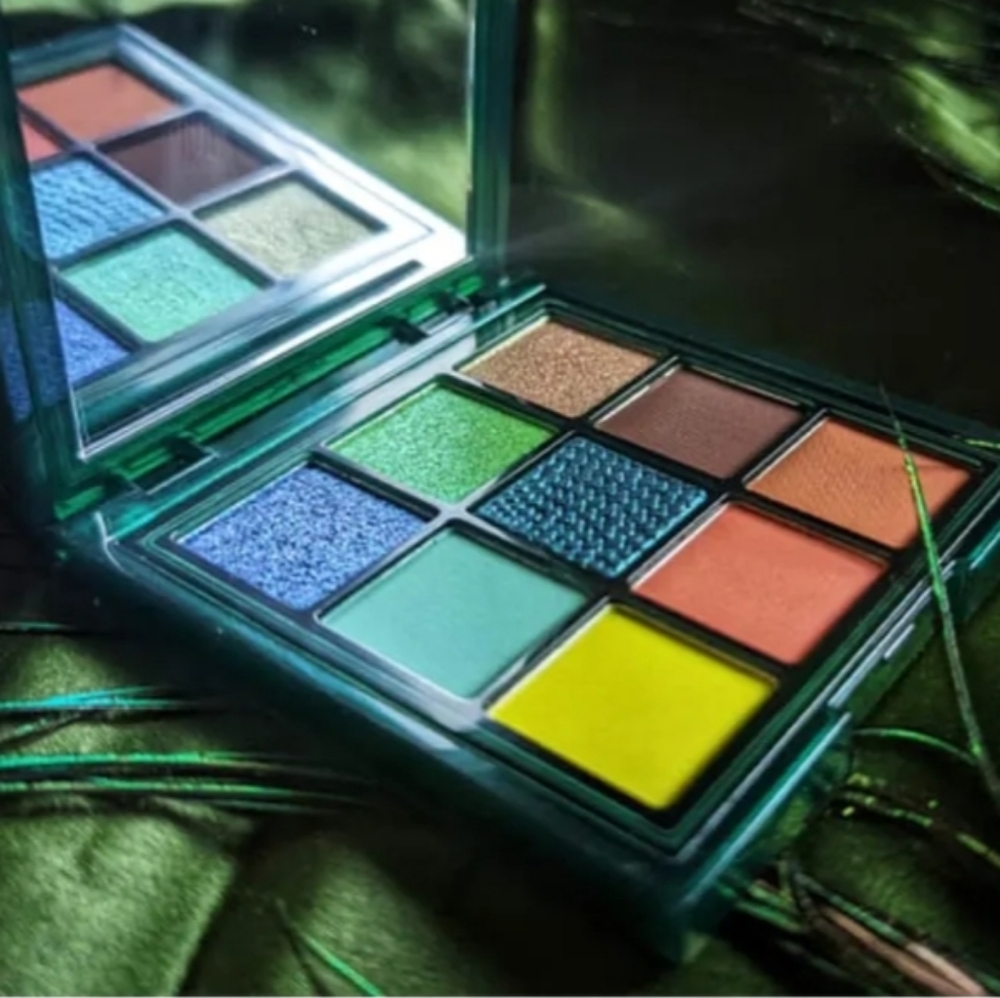 Huda Beauty Wild "Python" Kit - Picture 3 of 9